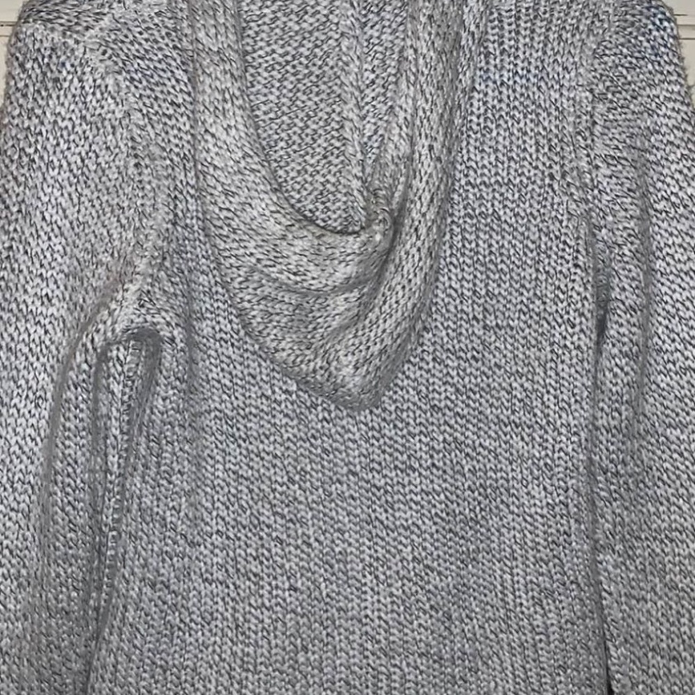 Sweater - Picture 2 of 2